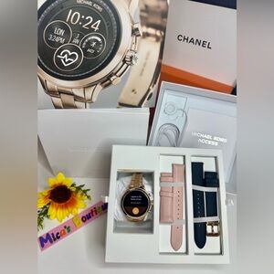 MICHAEL KORS Rose Gold Smartwatch w/Pink & Black Straps  #MKT5054 🔥EUC PreOwned